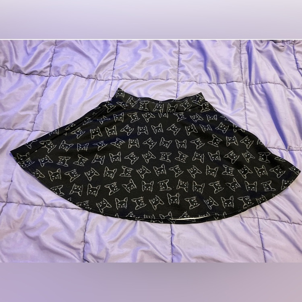 Hot Topic / Midnight Hour Skirt - Cat Face - with POCKETS!! - XS